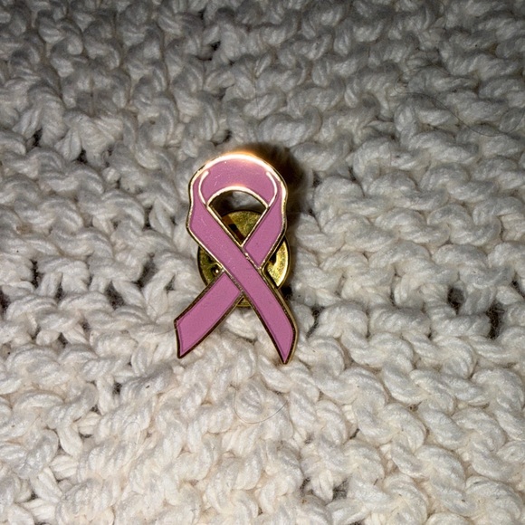 Pink Breast Cancer Awareness Ribbon Pin - Picture 1 of 3